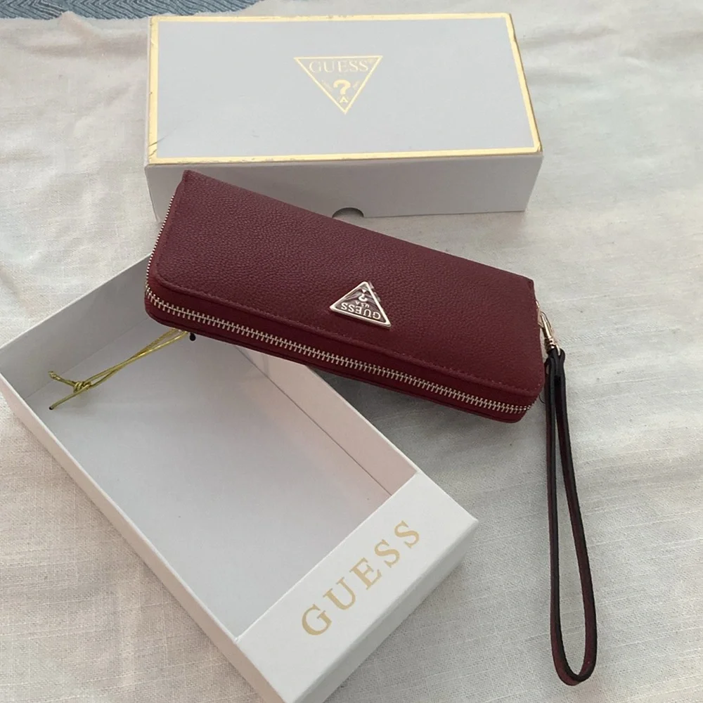 Clutch by Guess USA - Picture 12 of 12